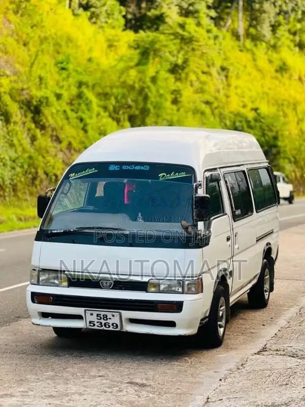 Nissan Caravan 1992 Van (Used)