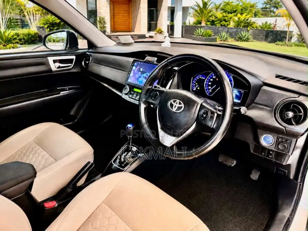 Toyota Axio G Grade 2017 Car (Used)
