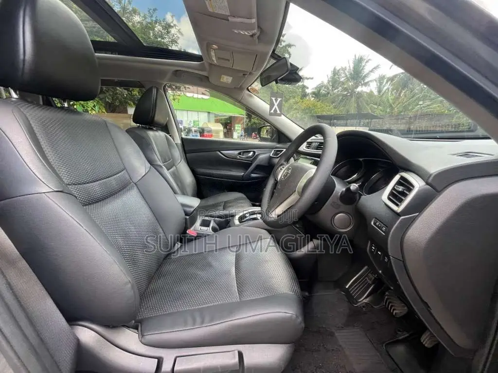 Nissan X-Trail PREMIUM EDITION 2016 SUV (Used)