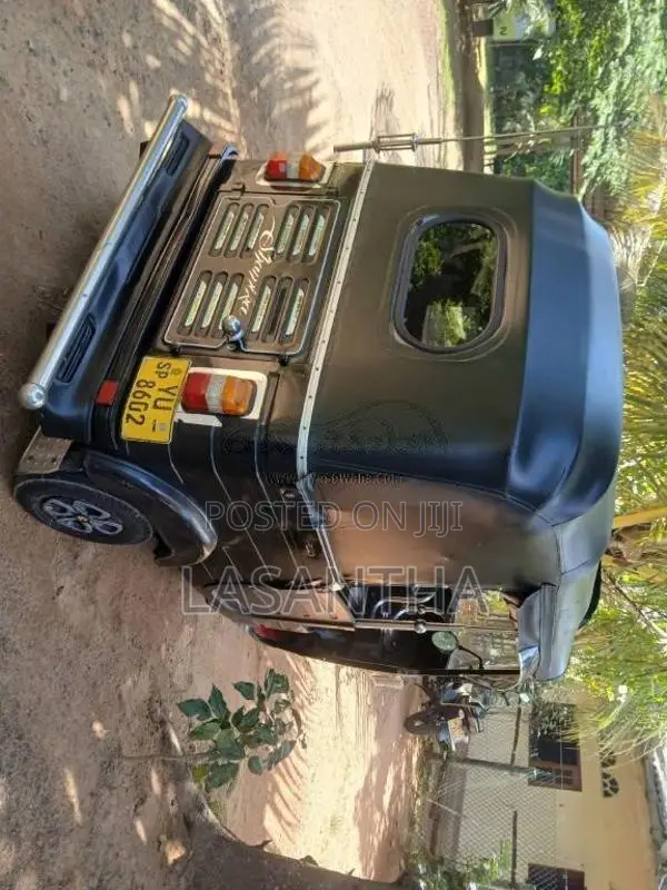 Bajaj RE 4 Stroke 2011 Three Wheel (Used)