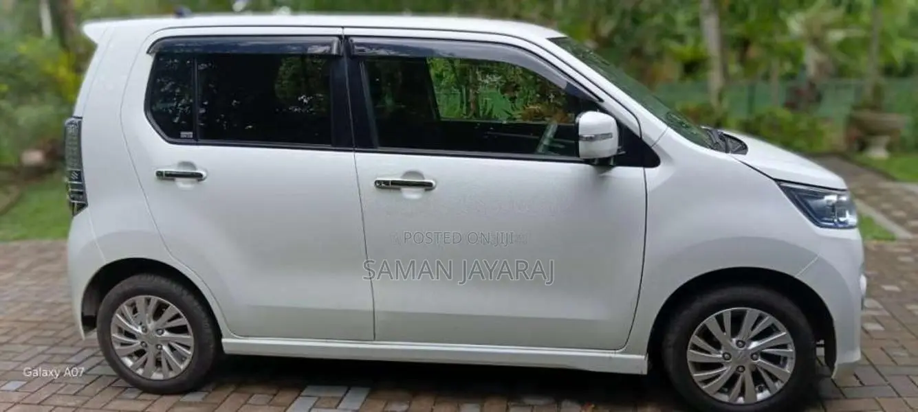 Suzuki Wagon R Sitting 2015 Car (Used)