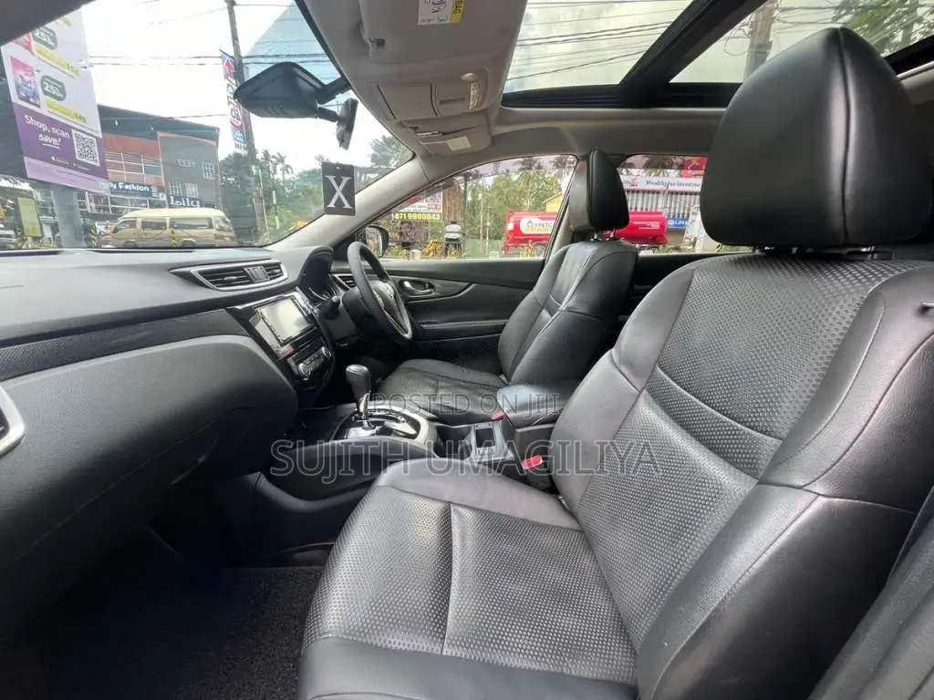 Nissan X-Trail PREMIUM EDITION 2016 SUV (Used)