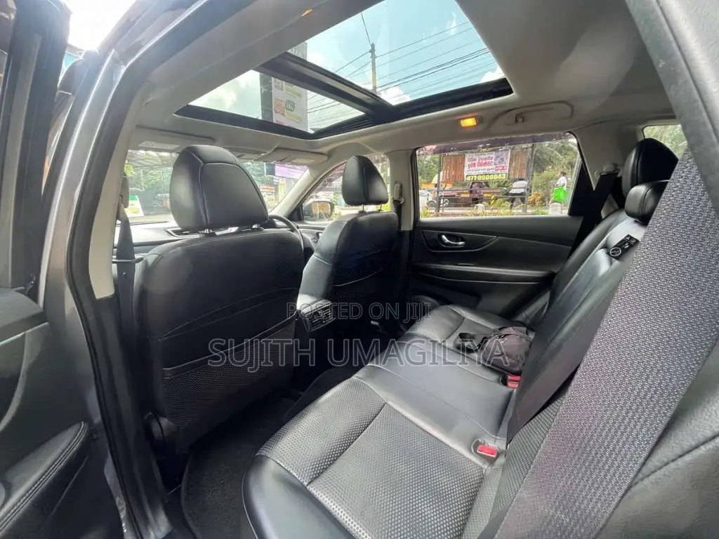 Nissan X-Trail PREMIUM EDITION 2016 SUV (Used)