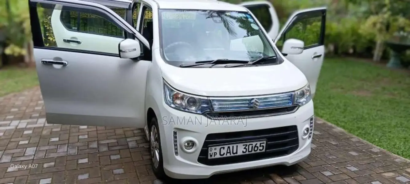 Suzuki Wagon R Sitting 2015 Car (Used)