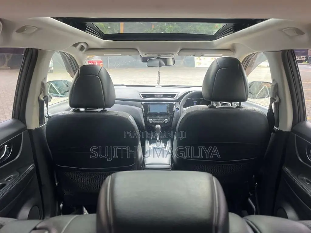 Nissan X-Trail PREMIUM EDITION 2016 SUV (Used)