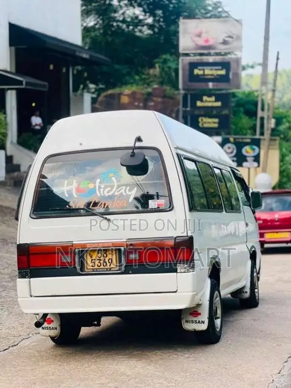 Nissan Caravan 1992 Van (Used)