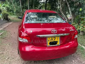 Toyota Belta 2008 Red