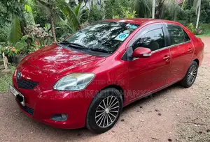 Toyota Belta 2008 Red