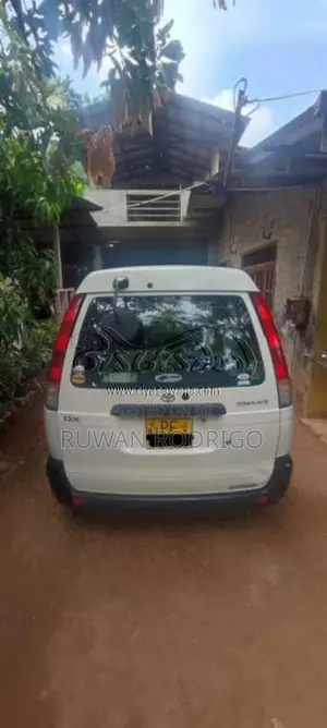 Toyota Noah 2006 Van (Used)