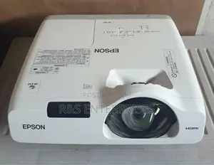 Epson Short Throw Projector