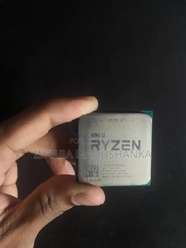 Amd Ryzen 3 3200 G Processor with Stock Cooler
