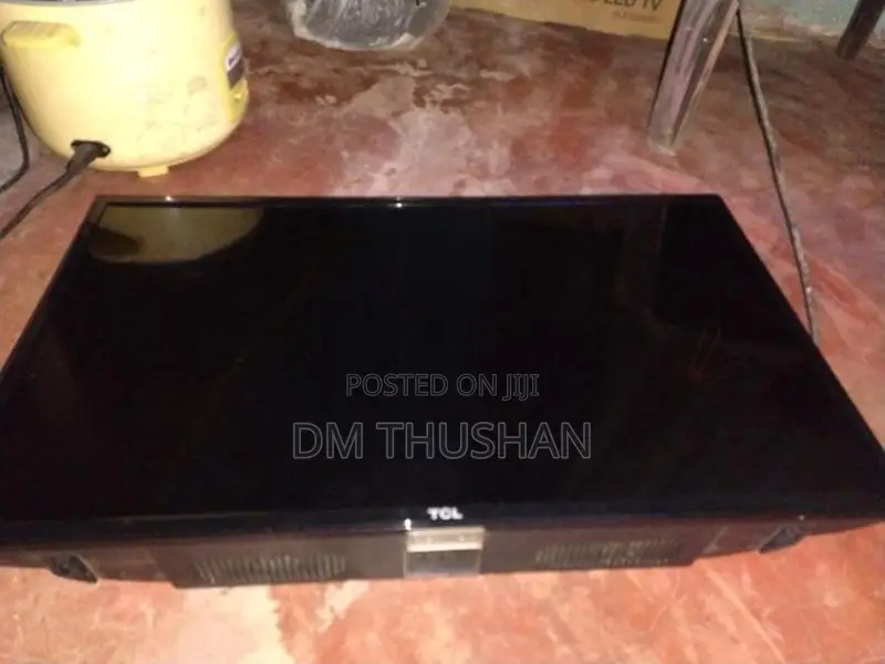 TCL 32 inches LED Tv