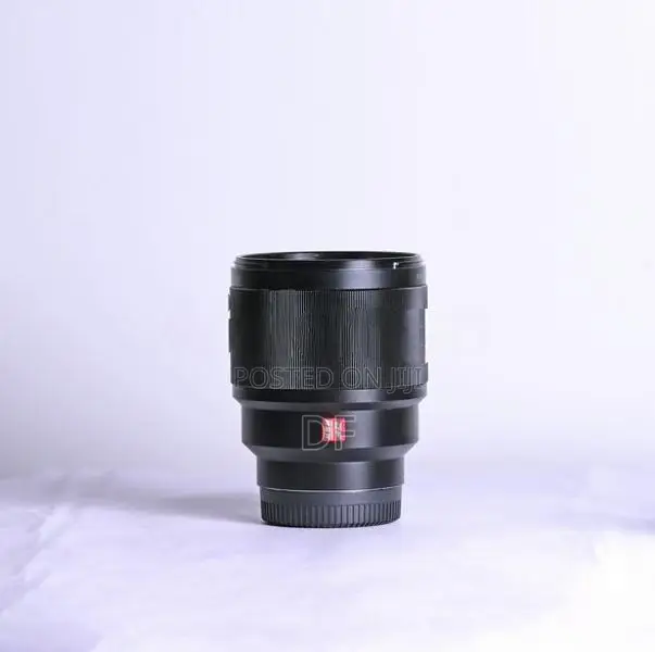 Viltrox AF 85mm F1.8 II Lens for Fujifilm X-Mount