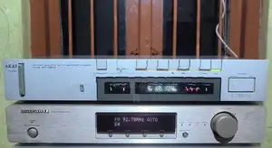 Akai Stereo Tuner Digital AT-S210