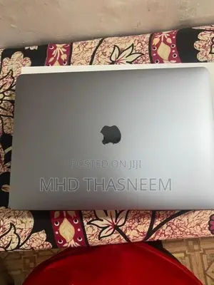 Apple MacBook Air M1