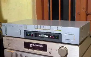 Akai Stereo Tuner Digital AT-S210