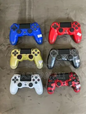PS4 Controller