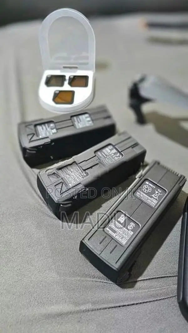 DJI Mavic 3 Cine Fly More Combo