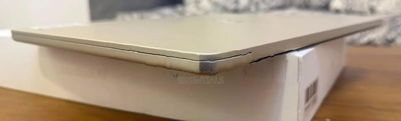 MacBook Air M2 15" Inch Pristine Condition Full Set