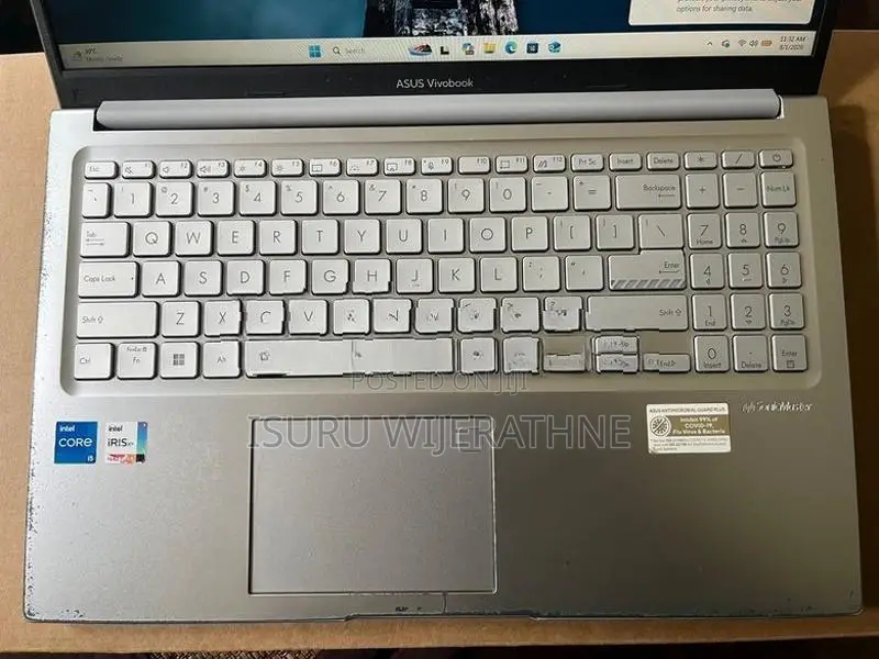 Asus Vivobook V15