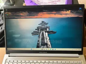 Asus Vivobook V15