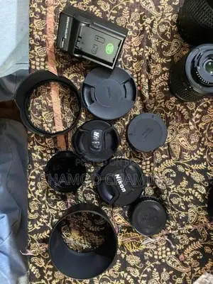 Nikon D5300 DSLR Camera + 4 Lenses Lens caps 16GB Memory Card