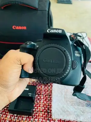 Canon 1500D