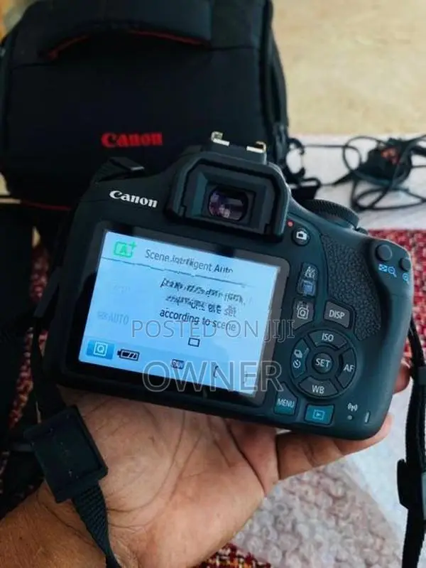 Canon 1500D