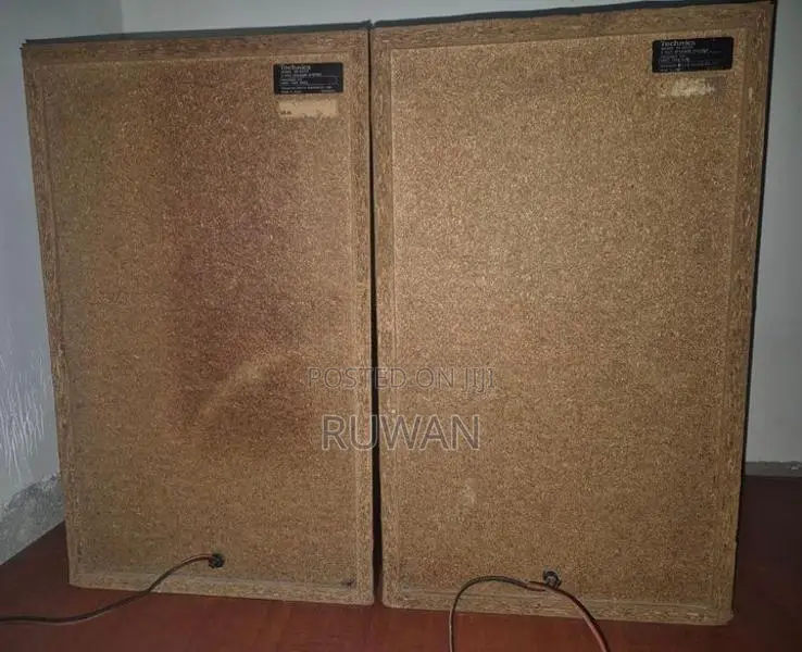 Technics Speakers