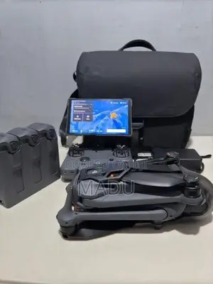 DJI Mavic 4 Pro Creator Combo
