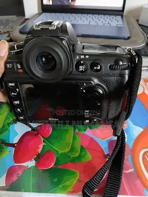 Nikon D700