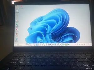 Dell Latitude 5300 Laptop