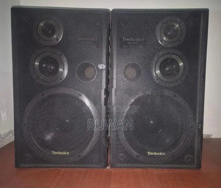 Technics Speakers