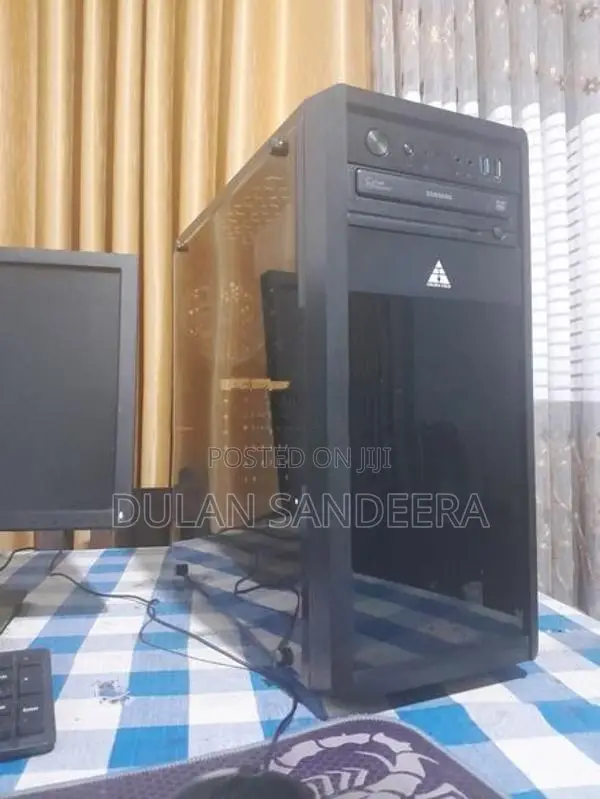 i3 Desktop Computer
