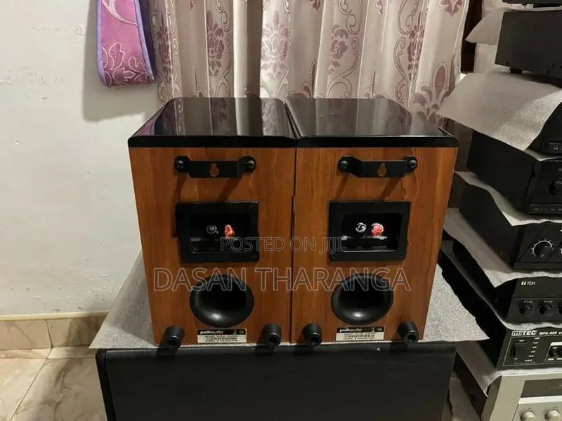 Polk audio Bookshelf Speaker