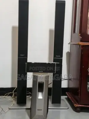 Panasonic Tower speaker 2 subwoofer 8 inches centre s