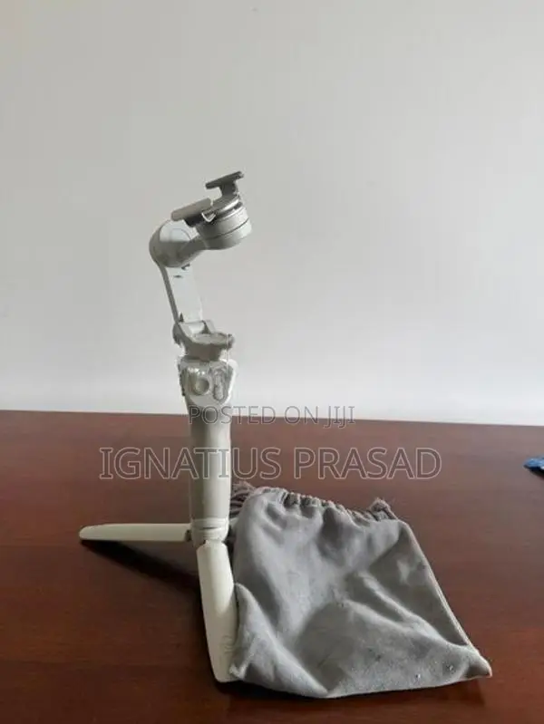 DJI OM 4 Smartphone Gimbal Stabilizer
