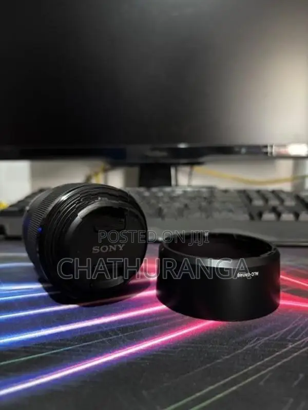 Sony 50mm f/1.8 lens