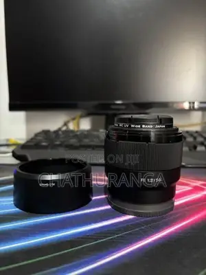Sony 50mm f/1.8 lens