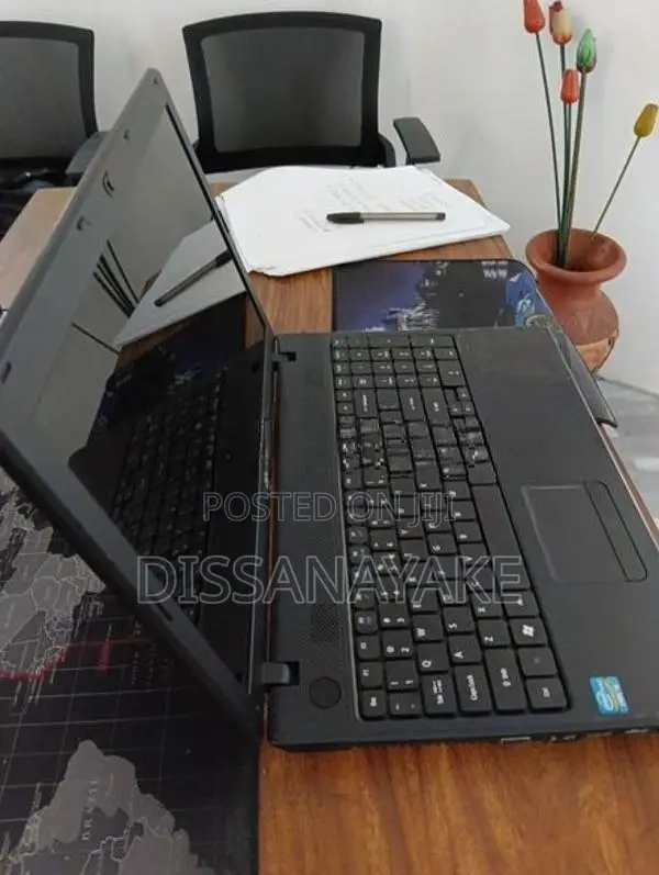 Acer Laptop i3