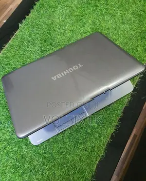 Toshiba i5 2TH GEN 2.50GHZ 4GB RAM 600GB HARD AMD GRAPHICS 1GB