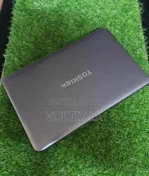 Toshiba i5 2TH GEN 2.50GHZ 4GB RAM 600GB HARD AMD GRAPHICS 1GB