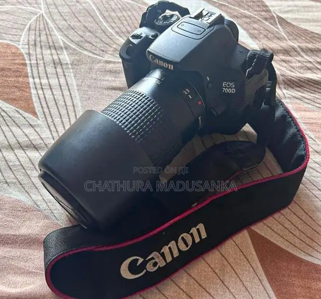 Canon EOS 700D DSLR Camera