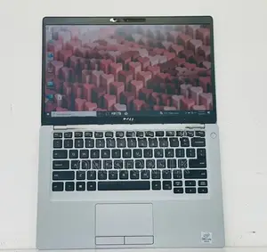 core i7 10th Gen Latitude 5410 Graphics UHD