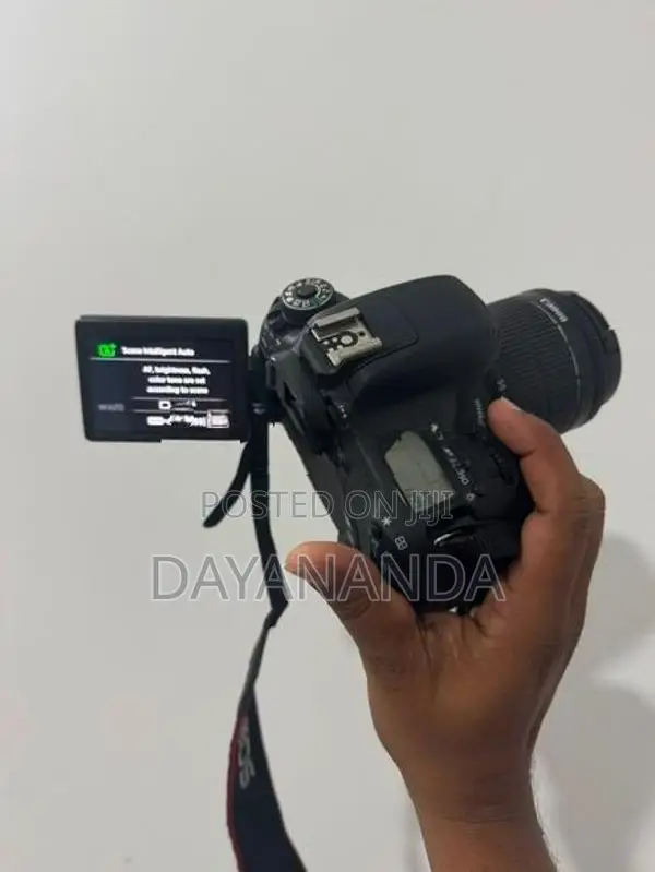 Canon EOS 8000D DSLR Camera – Full Kit