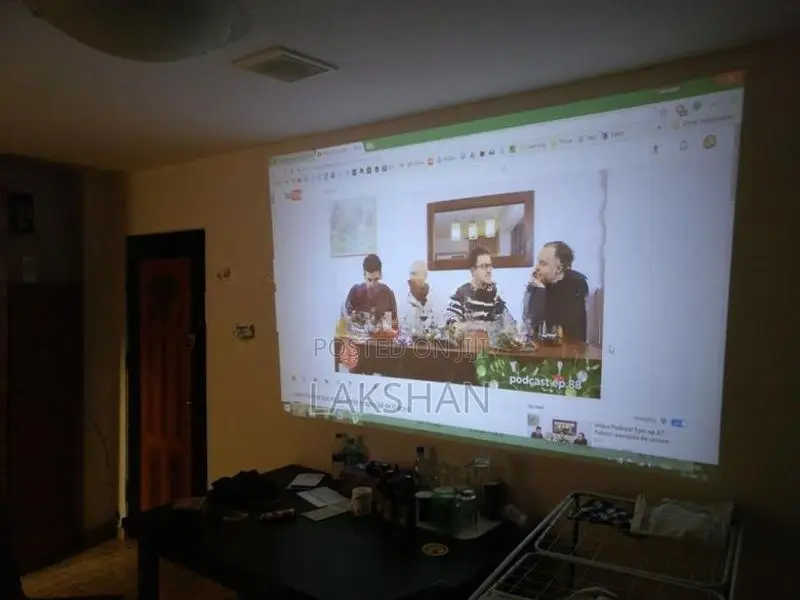 HY320 Mini Smart Projector
