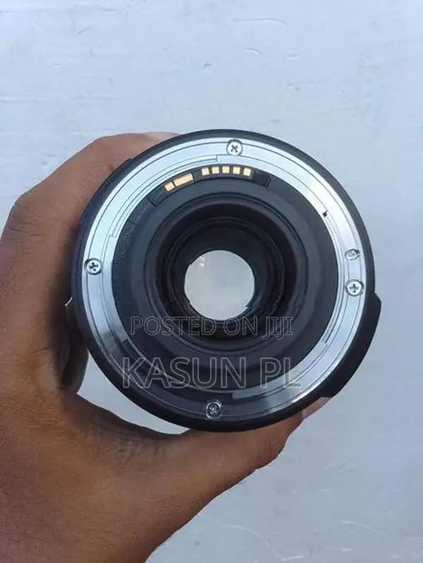 Canon 18-200 Lens
