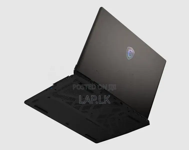 /DEAL\ MSI Crosshair A17 HX Ryzen 7 8840HX RTX 5060 8GB 17.3" QHD+ 240