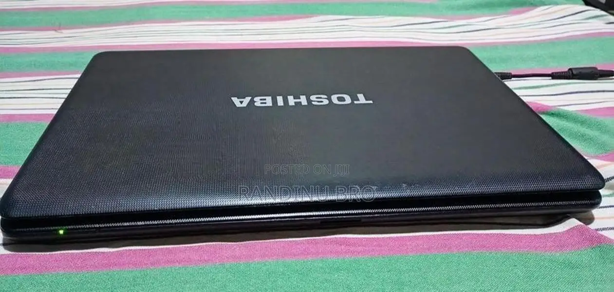 Toshiba i3 Laptop(6GB RAM / 750GB HDD)