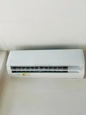 TCL 12000BTU Non Inverter AC